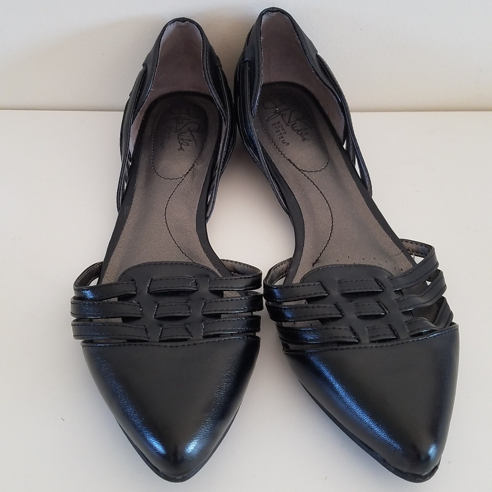 Black flats, 9.5